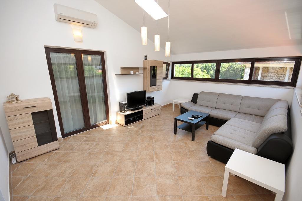 Apartament Vv Pula Cameră foto