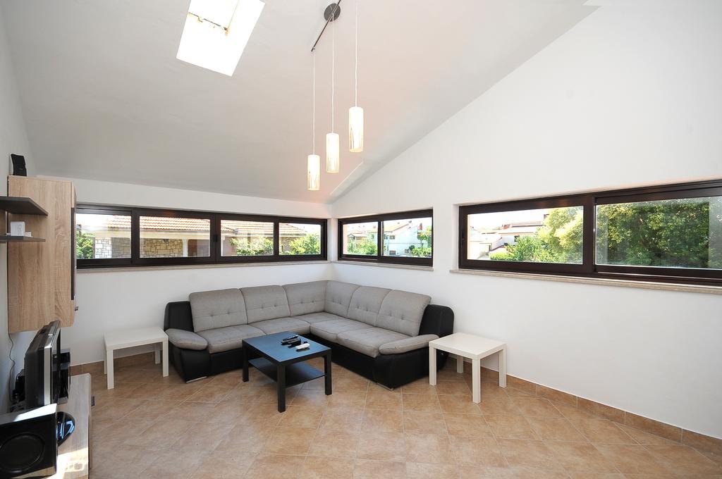 Apartament Vv Pula Cameră foto