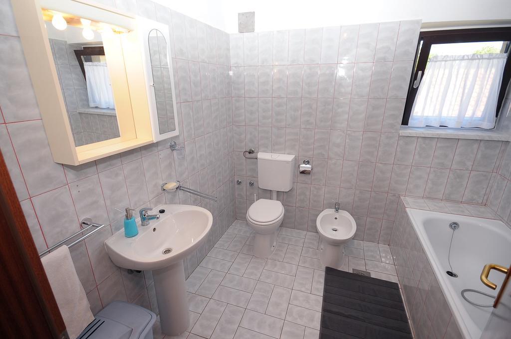 Apartament Vv Pula Cameră foto