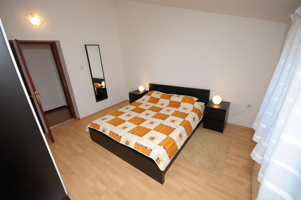 Apartament Vv Pula Cameră foto